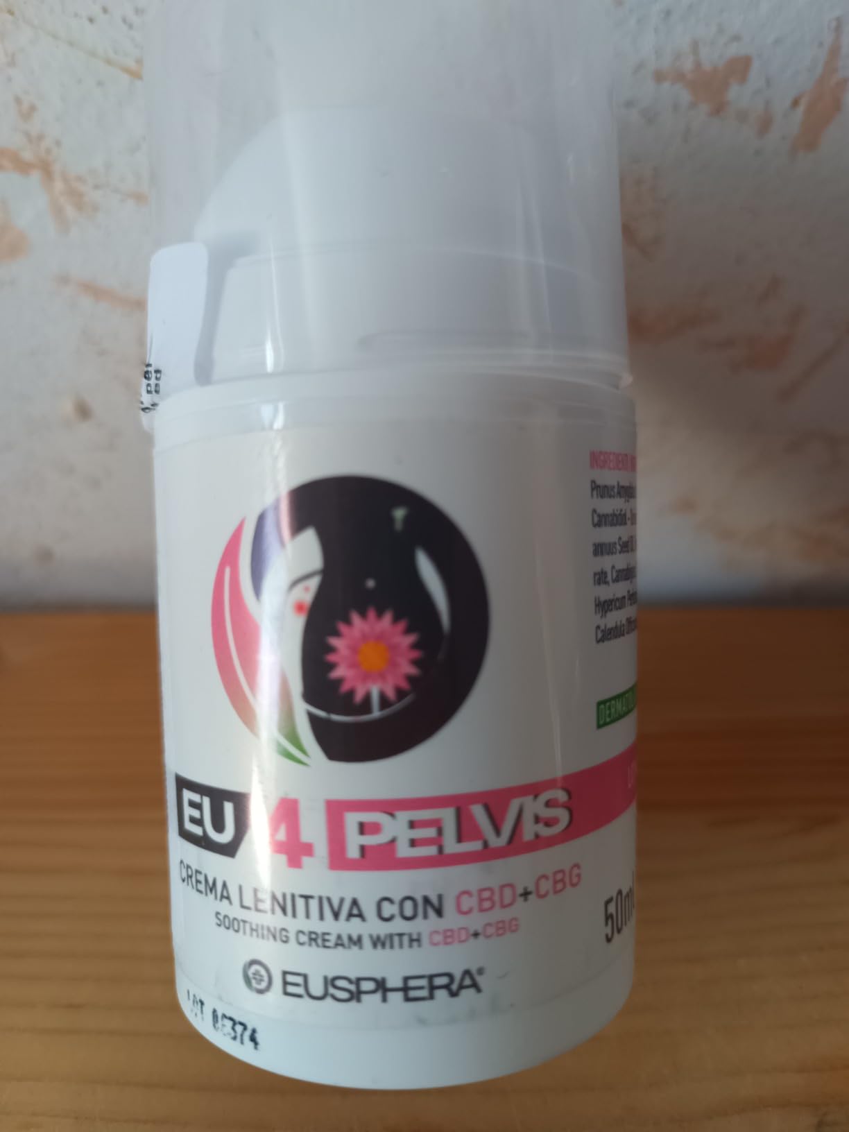 Eusphera Creme con CBD crema intima acido ialuronico