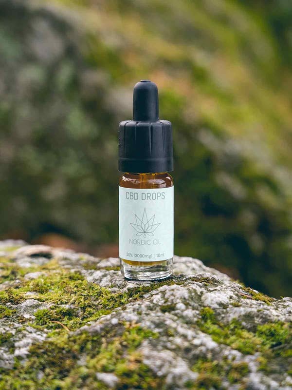 Nordic Oil CBD Oil Plus olio CBD 30% 10 ml dosaggio forte