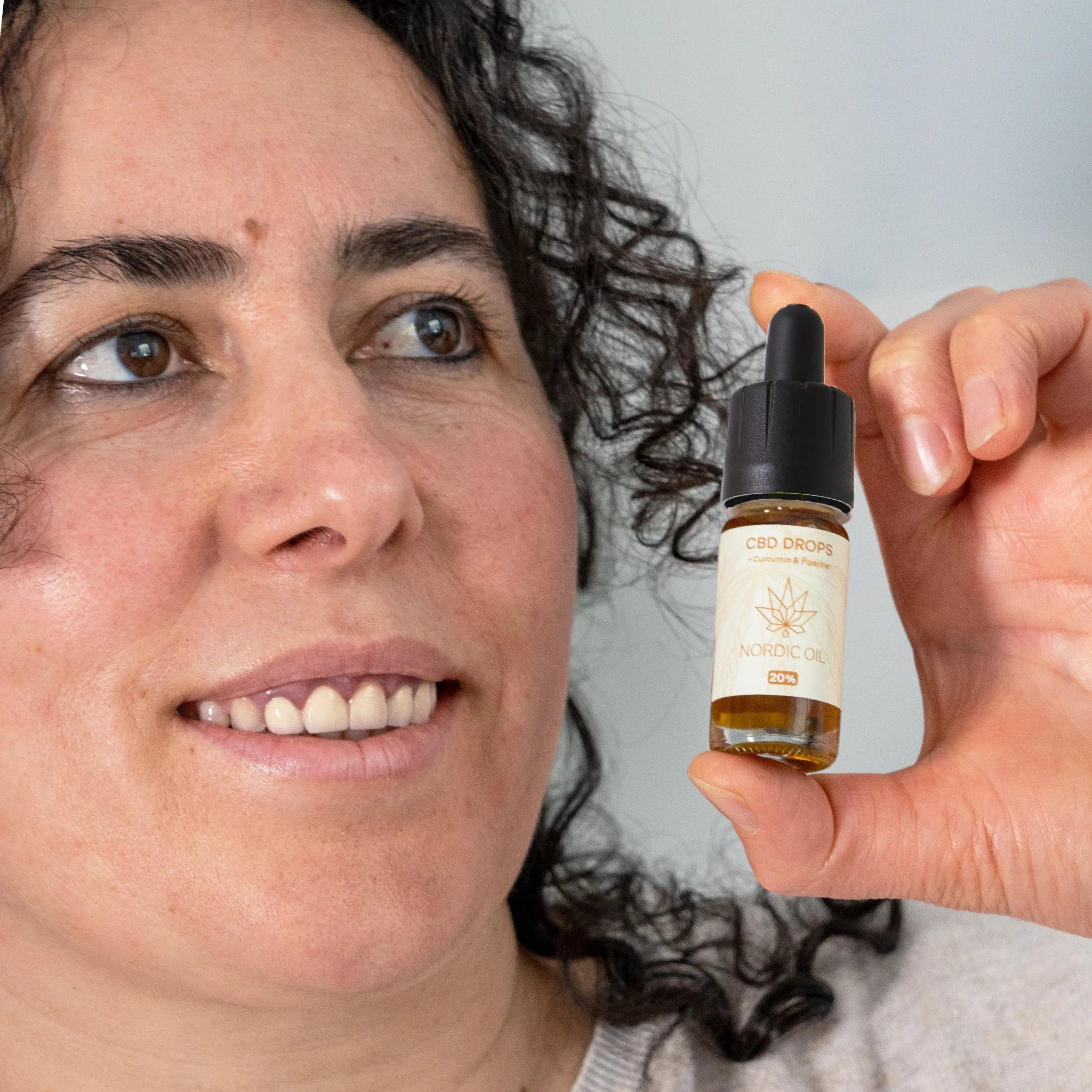 Nordic Oil Olio CBD Curcumina 20% olio 6 mg per goccia